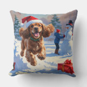 コッカー走スパニエル犬の雪のクリスマスハット クッション (正面)