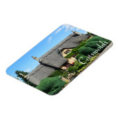 コッツウォーズの茅葺き屋根のコテージ マグネット (左側)