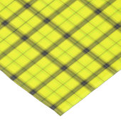 コットンチェックとブラックライン | イエロータータンチェックプレイド テーブルクロス (アングル)