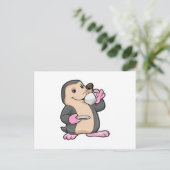 コップとソーサーを持ったモグラ ポストカード (スタンド正面)