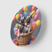 コップと風船がいっぱい入ったバスケット ラウンド壁時計 (傾斜)