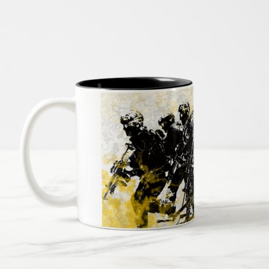 、コップのコーヒー、米国の海洋Corpの芸術作品2014 AOM襲って下さい ツートーンマグカップ (左)
