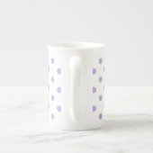 コテージのラベンダーの水玉模様 ボーンチャイナマグカップ (裏面)