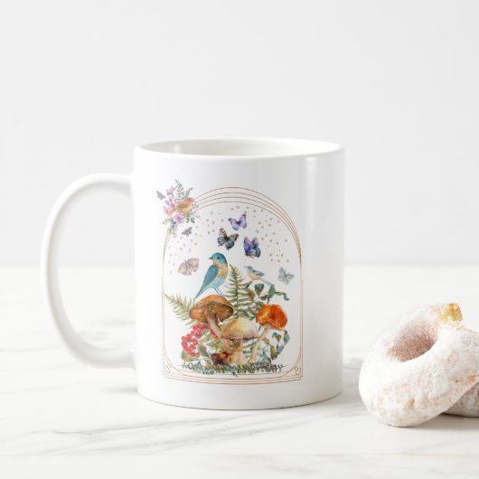 コテージコアの鳥、キノコと蝶 コーヒーマグカップ (ドーナツ)