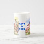 コテージコアコージー&かわいいカラフルオンホワイト | ボーンチャイナマグカップ (正面)