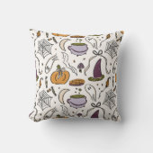 コテージコアハロウィーンパタ図解入りの、写真付きのーン クッション (正面)