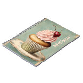 コテージコアフランスのヴィンテージカントリーピンクカップケーキ ノートブック (左側)