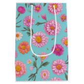 コテージコアフローラ白デイジーピンクの花 ミディアムペーパーバッグ (裏面)
