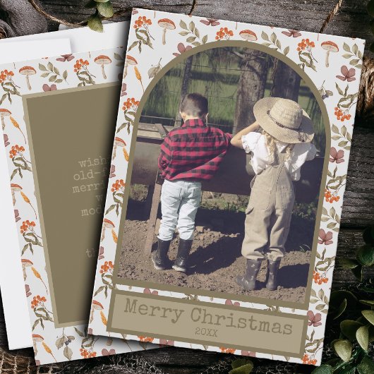 コテージコアマッシュルームボタニカル写真クリスマス シーズンカード