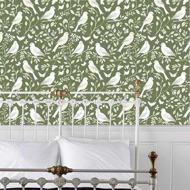 コテージコアリバーズオングリーン 壁紙 (Cottagecore Birds on Green Wallpaper behind a white metal framed bed.)