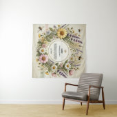 「コテージコアワイルドフラワーリースパーソナライズされた」 タペストリー (インサイチュ(横))