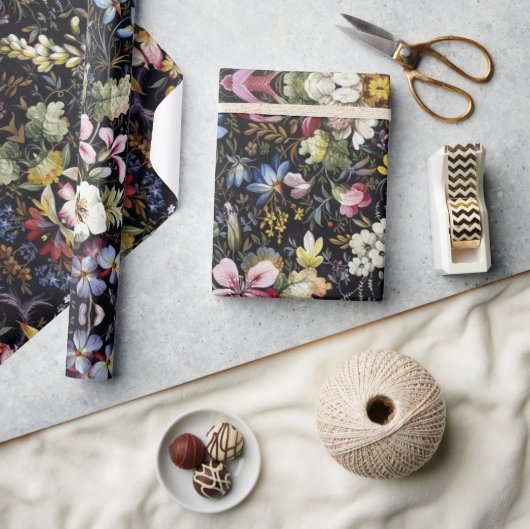 コテージコアヴィンテージフローラホワイトボタニックフラワー ラッピングペーパー (クラフト)