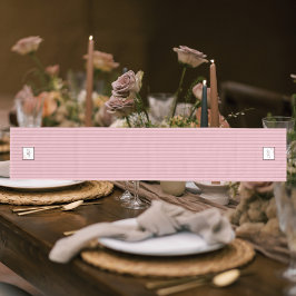 コテージピンクストライプバラレーススクリプトモノグラム ミディアムテーブルランナー