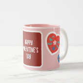 コテージ伝統的バレンタインデーの切り抜きデザイン ツートーンマグカップ (正面右)
