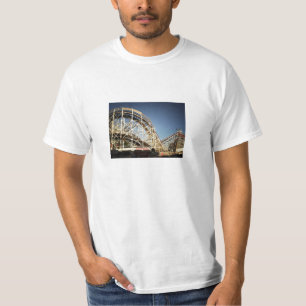 コニーアイランドのサイクロンのジェットコースター、ブルックリン Tシャツ