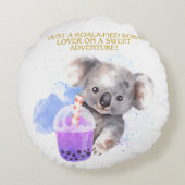 コハラ引用文 – ジャストコハラボバアドベンチャー ラウンドクッション (裏面)