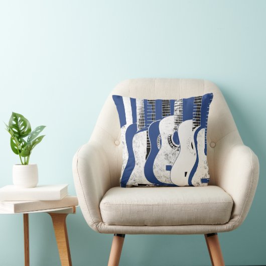 コバルトブルーのギターの枕 クッション (椅子)