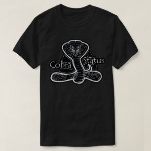 コブラによって黒くされるグラフィックアート Tシャツ