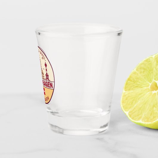 コペンハーゲンデンマークシティスカイラインエンブレム ショットグラス (右)