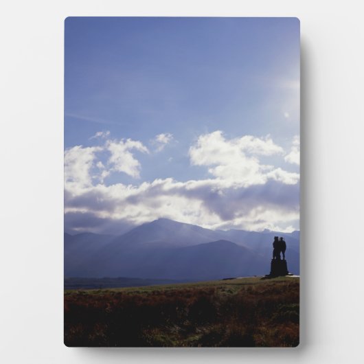 コマンドー記念碑スコットランド フォトプラーク (正面)