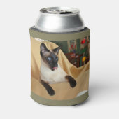 コミカルなシールポイントSiamese Cat Licking It's Nose 缶クーラー (缶裏面)
