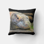 コモドオオトカゲの戯曲姿勢 クッション (裏面)