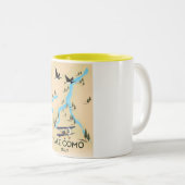 コモ湖イタリア地図と旅行のポスター ツートーンマグカップ (正面右)