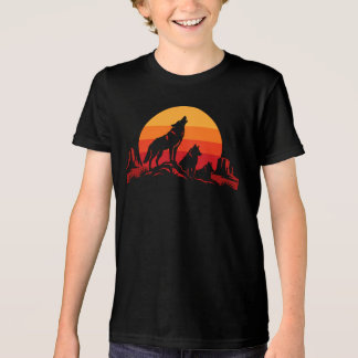 コヨーテの家族とサンセット - アメリカ西部原野の生き物 トライブレンドTシャツ