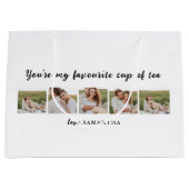 コラージュのカップルの写真と君は私の紅茶引用文 ラージペーパーバッグ (正面)