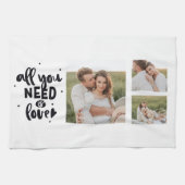 コラージュのカップルの写真&あなたが必要とするすべては愛の引用文 キッチンタオル (横)
