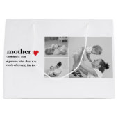 コラージュモダンフォト&文字赤いハートマザーギフト ラージペーパーバッグ (正面)