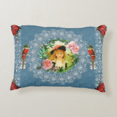 コラージュヴィンテージレトロとレースと花 アクセントクッション (裏面)