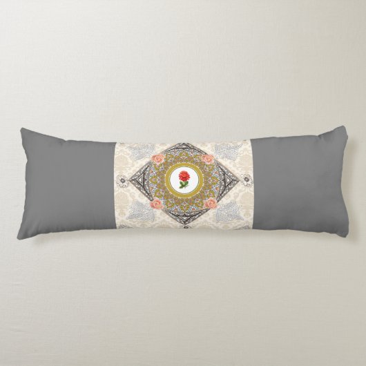 コラージュヴィンテージレトロとレースと花 ボディピロー (正面)