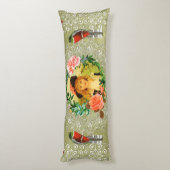 コラージュヴィンテージレトロとレースと花 ボディピロー (裏面 (縦))