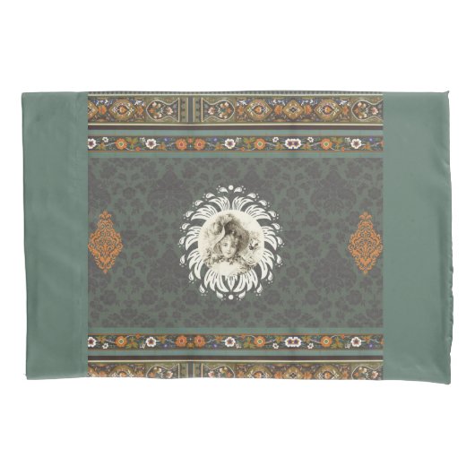 コラージュヴィンテージレトロとレースと花 枕カバー (正面)