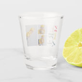 コラージュ写真カラフルとメリー |ハッピーホリデー ショットグラス (裏面)