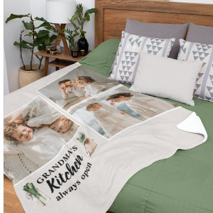 コラージュ写真&おばあちゃんのキッチンは常に開いている フリースブランケット