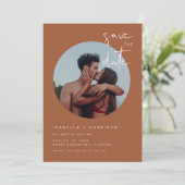 コリアンダー燃えたオレンジテラコッタ日付を保存 招待状 (スタンド正面)