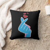 コリアンミュージックフィンガーハートKpopソウルハリュ クッション (ブランケット)