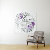 コリントの第一 13:4 愛は忍耐強い ヴィオレット フラワーリング タペストリー (インサイチュ)