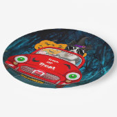 コリー縁どドッグの車を運転する怖いハロウィン ペーパープレート (アングル)