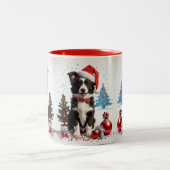コリー縁どドッグサンタハットクリスマス醜いクリスマス ツートーンマグカップ (中央)