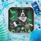 コリー縁どドッグ運転自転車セントパトリックの日 ペーパープレート (パーティー)