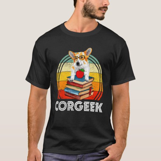 コルギギークコルゲックブックおたくドッグ Tシャツ (正面)