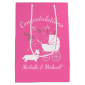 コルギドッグベビーシャワーピンクの女の子 ミディアムペーパーバッグ (裏面)