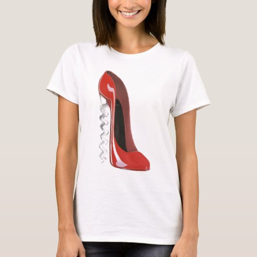 コルクせん抜きのかかとの赤い小剣の靴 Tシャツ (正面)