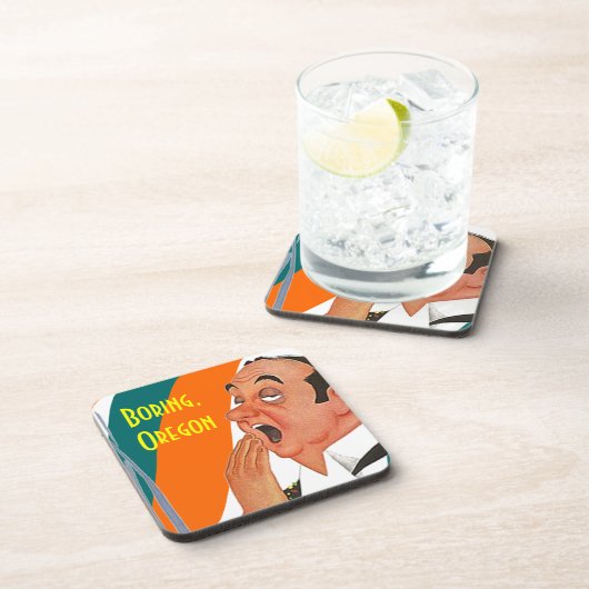 コルクのコースター場所によって示されるBoringオレゴンのあくびの町 コースター (右側)