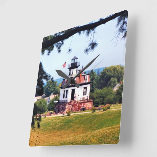 コルチェスターリーフライトハウスバーモントウォールクロック スクエア壁時計 (傾斜)