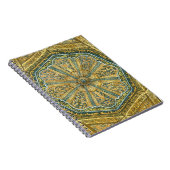 コルドバスペインのモスク。 ミフラーブのキューポラ ノートブック (右側)