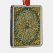 コルドバスペインのモスク。 ミフラーブのキューポラ メタルオーナメント (右)